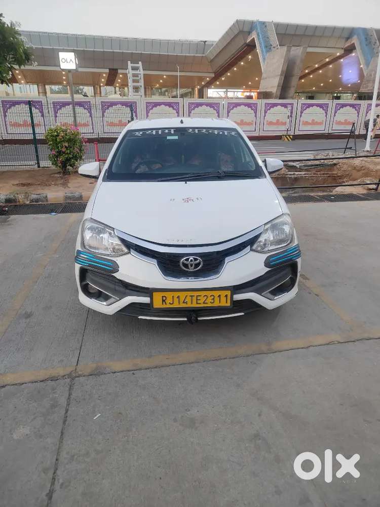 Toyota Etios Diesel  Sir Urgent Sell Kr Ni H Koi Bhai Le Na Cha Ta H T