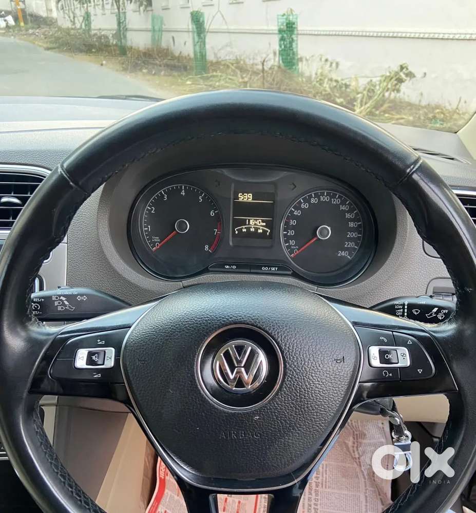 Volkswagen Vento 1.2 Tsi Highline At, 2017, Petrol