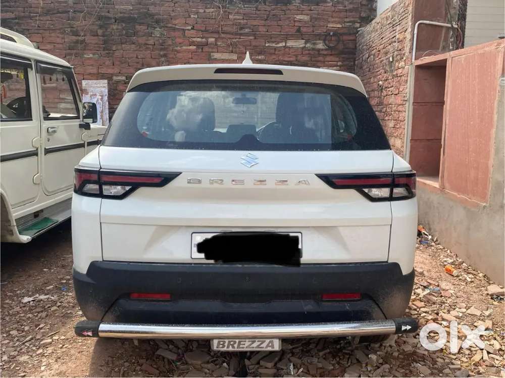 2026 Maruti Brezza Vxi 4400 Km Car