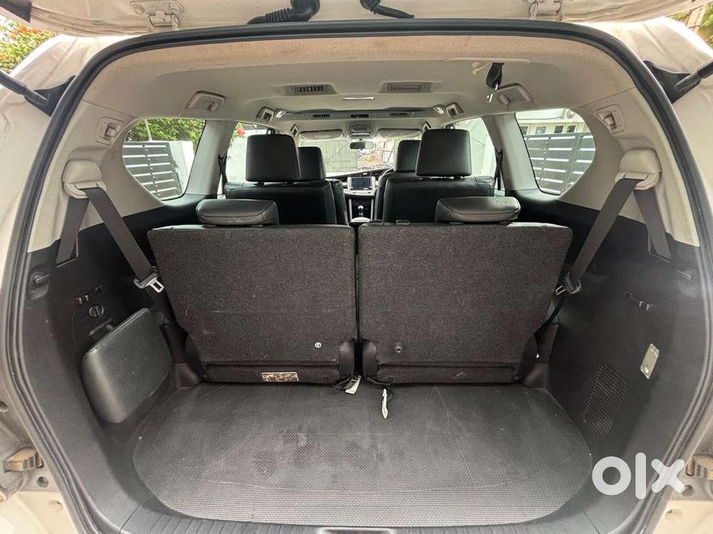 Toyota Innova Crysta [2020-ongoing] 2.4 Zx 7 Str, 2024, Diesel