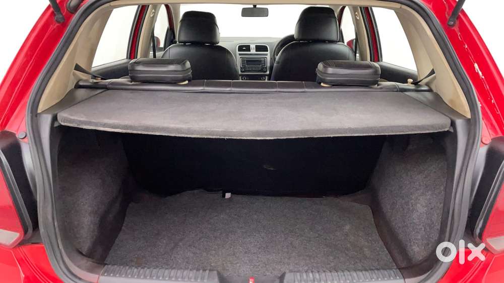 Volkswagen Polo Petrol Highline 1.2l, 2016, Petrol