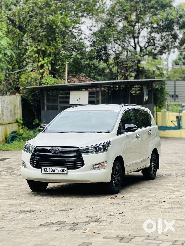 Toyota Innova Crysta 2.4 V 7 Str, 2017, Diesel