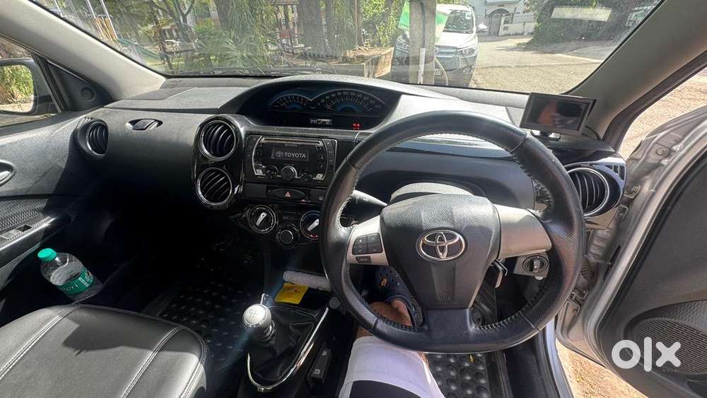 Toyota Diesel Manual 2015 With Brand New Tyres And Battery
