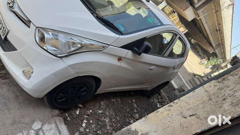Hyundai Eon 2015 Lpg 40000 Km Driven