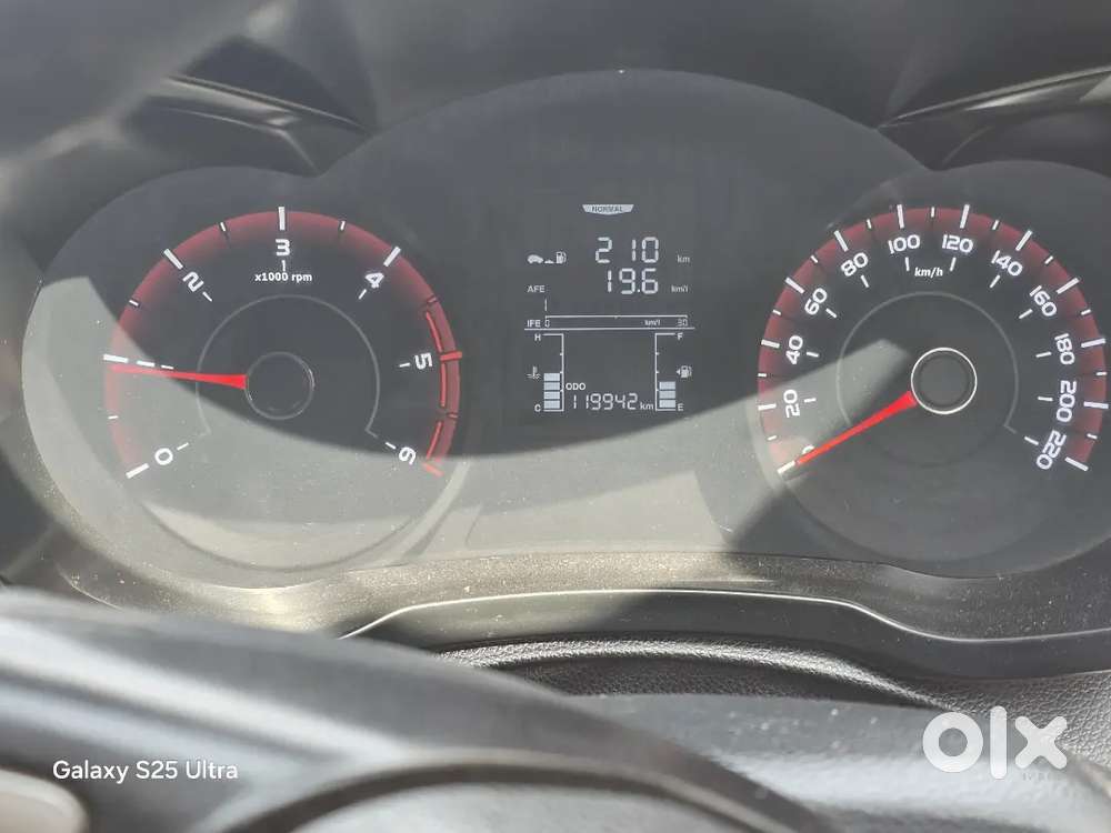 Mahindra Xuv300 2020 Diesel 120000 Km Driven