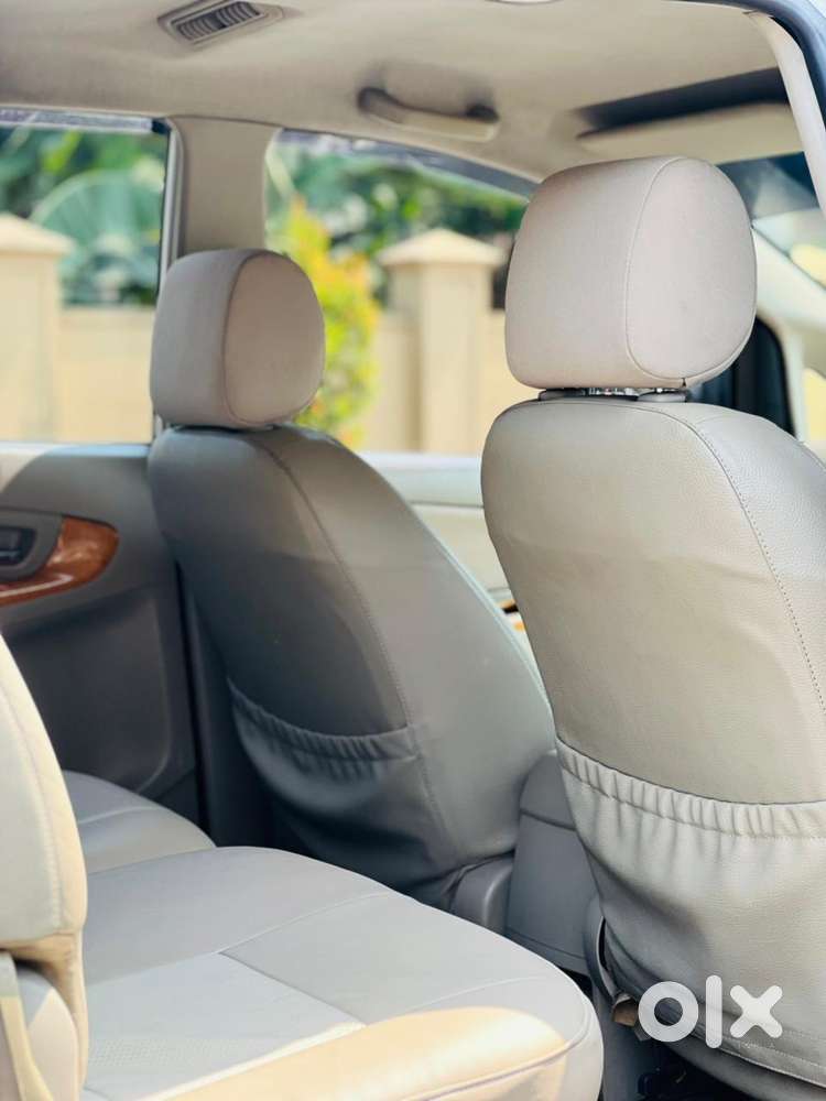 Toyota Innova 2.5 Vx 8 Str, 2011, Diesel