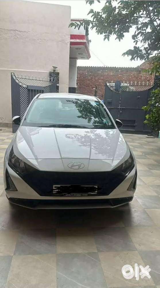 Hyundai I20 2025 Petrol 5700 Km Driven
