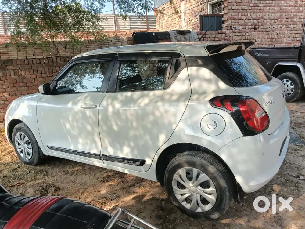 Maruti Suzuki Swift Vxi Petrol 2021