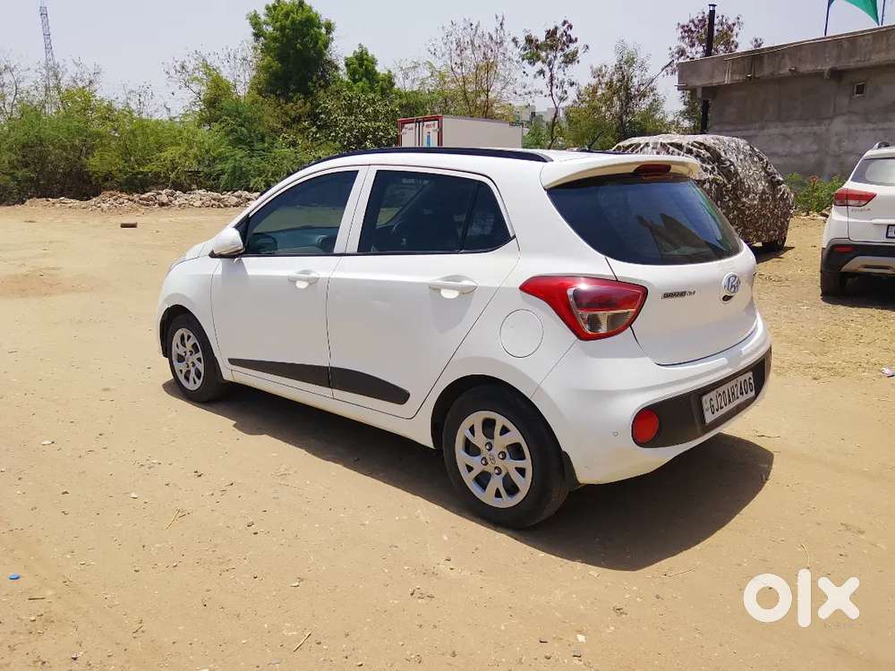 Hyundai Grand I10 Sportz At 2018