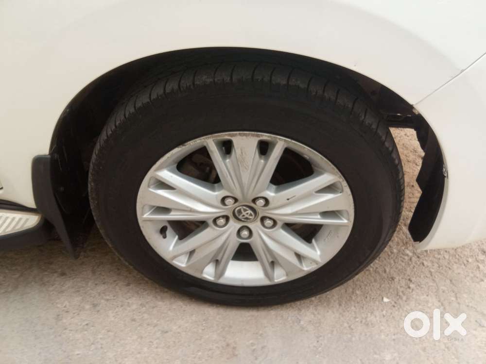 Toyota Innova Crysta 2.8z Automatic, 2017, Diesel