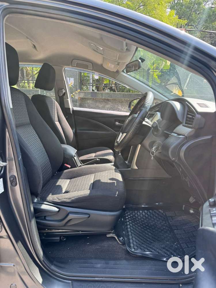 Toyota Innova Crysta [2020-ongoing] 2.4 Gx 7 Str, 2018, Diesel