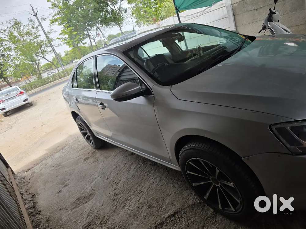Volkswagen Jetta 2013 Petrol Well Maintained