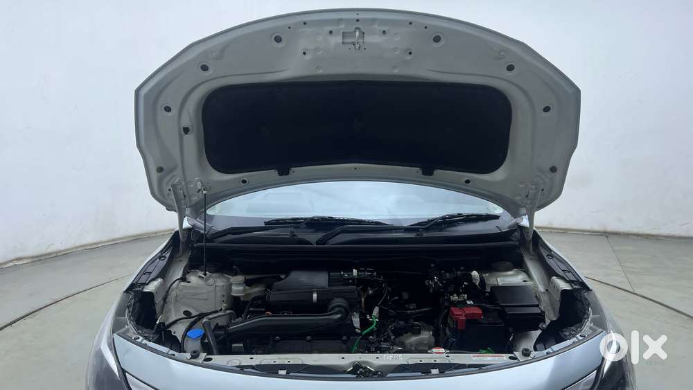 Toyota Glanza 1.2 V Amt, 2025, Petrol