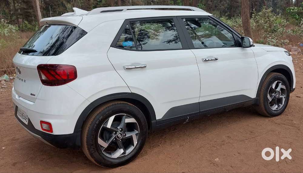 Hyundai Venue 2020 Petrol Well Maintained