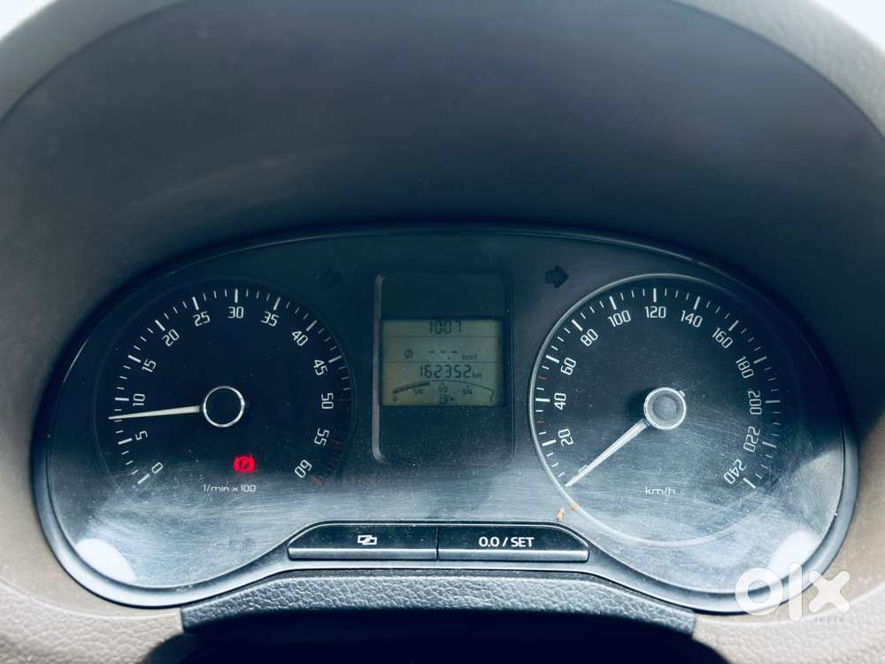 Skoda Rapid Elegance 1.6 Tdi Cr Manual, 2012, Diesel