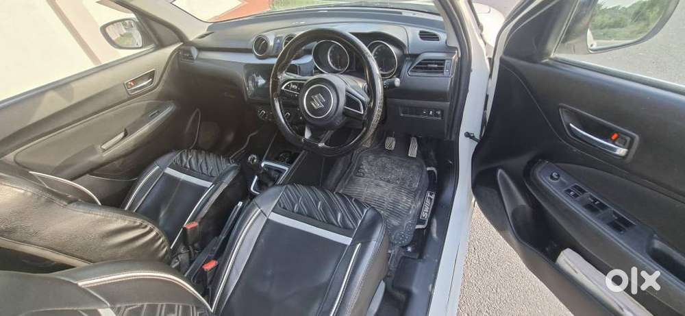 Maruti Suzuki Swift Vxi + Manual, 2023, Petrol