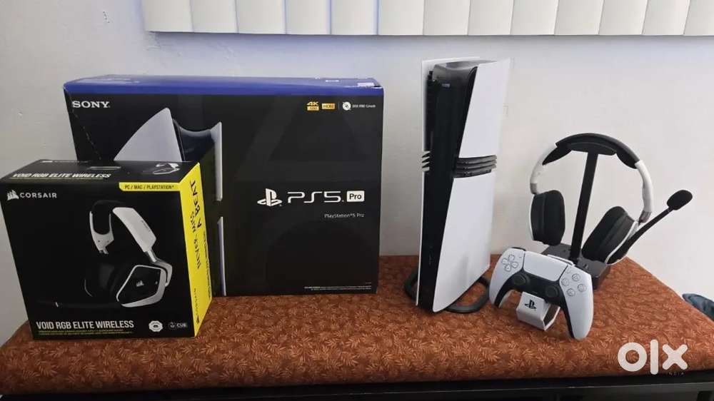 Sony Playstation 5 Pro  2TB Console System  Excellent Condition