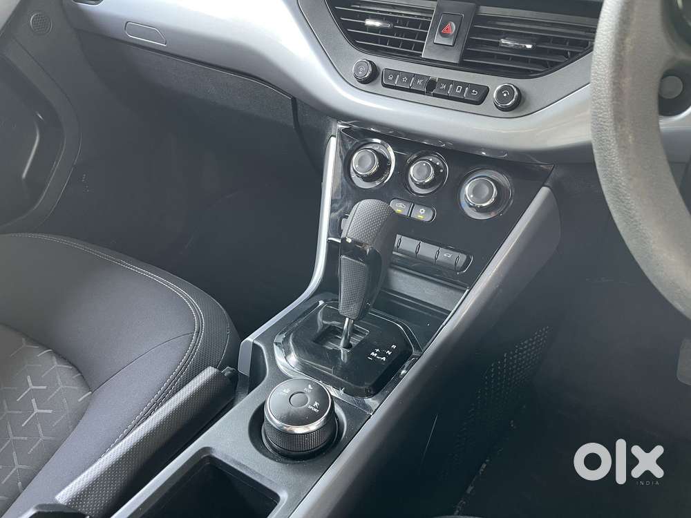 Tata Nexon 1.5 Revotorq Xma Amt (s), 2023, Petrol