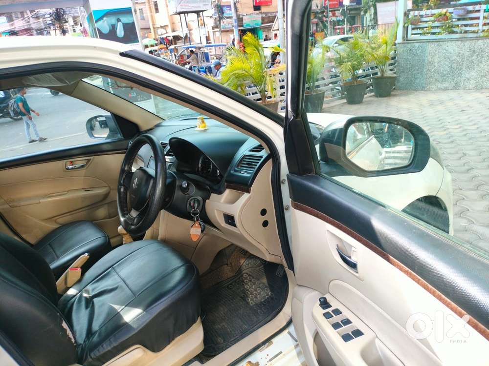 Maruti Suzuki Swift Dzire Vxi Optional, 2017, Petrol