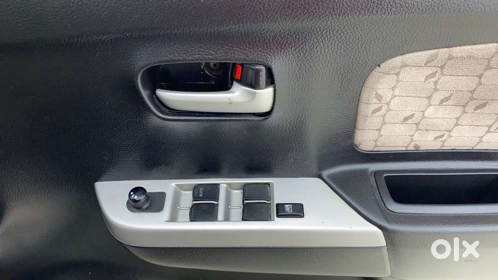 Maruti Suzuki Wagon R 1.0 Vxi, 2016, Petrol