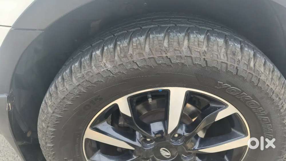 Mahindra Xuv500 2018 Diesel 83900 Km Driven