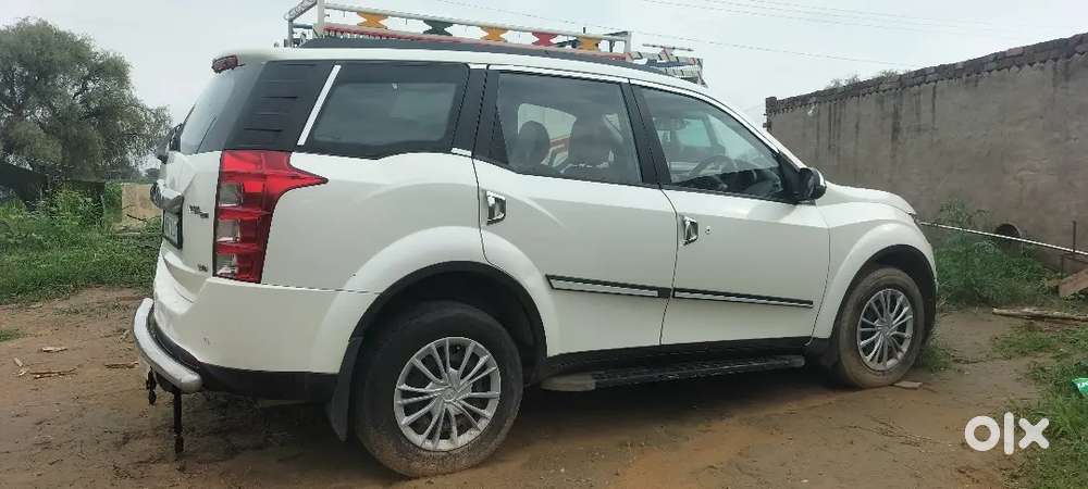 Mahindra Xuv500  2016 Diesel 98000 Km Driven
