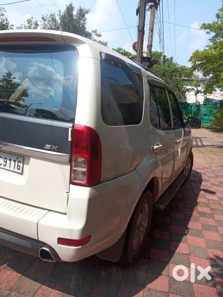 Tata Safari Storme 2013 Diesel 105000 Km Driven