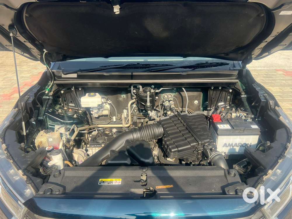 Toyota Innova Hycross 2.0 Zx (o) Hybrid 7 Str, 2023, Petrol