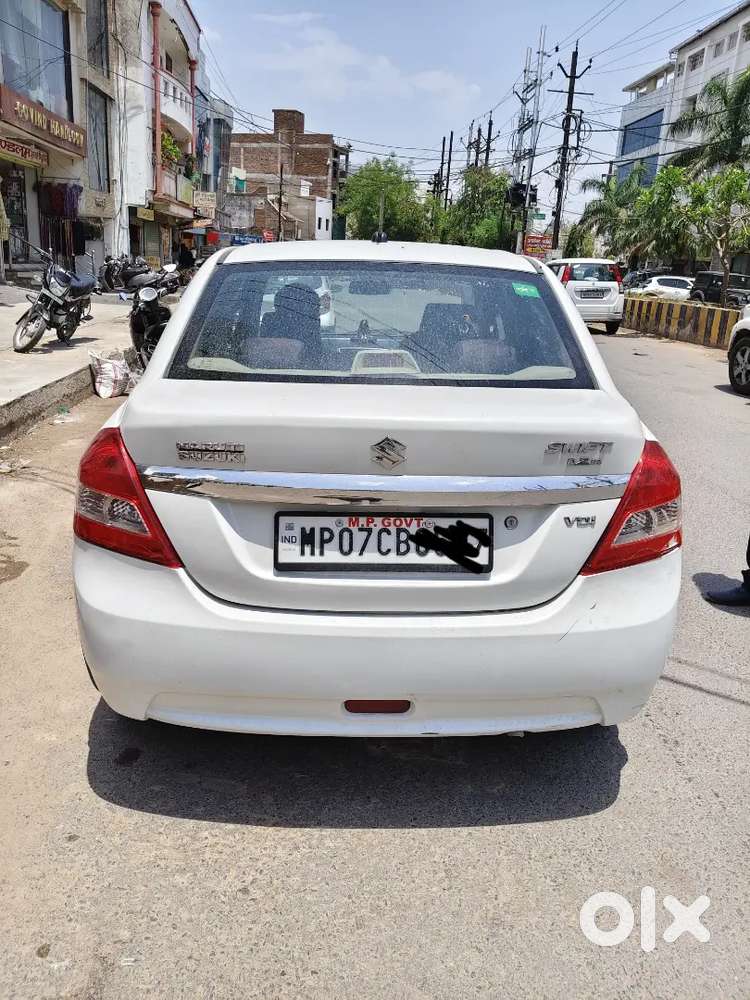 शोरूम कनङिशन कार