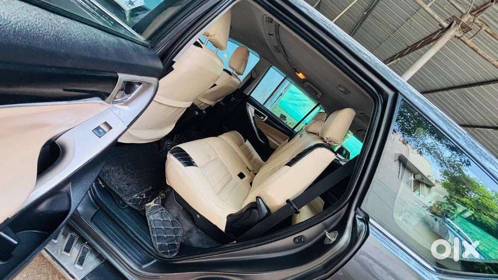 Toyota Innova Crysta 2.4 V, 2017, Diesel