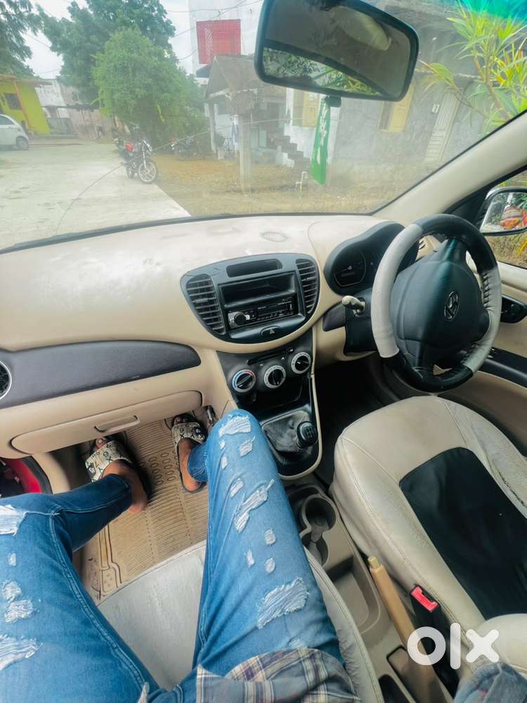 Hyundai I10 Era 2009 | Cng + Petrol | 84,000 Km | ₹1 Lakh