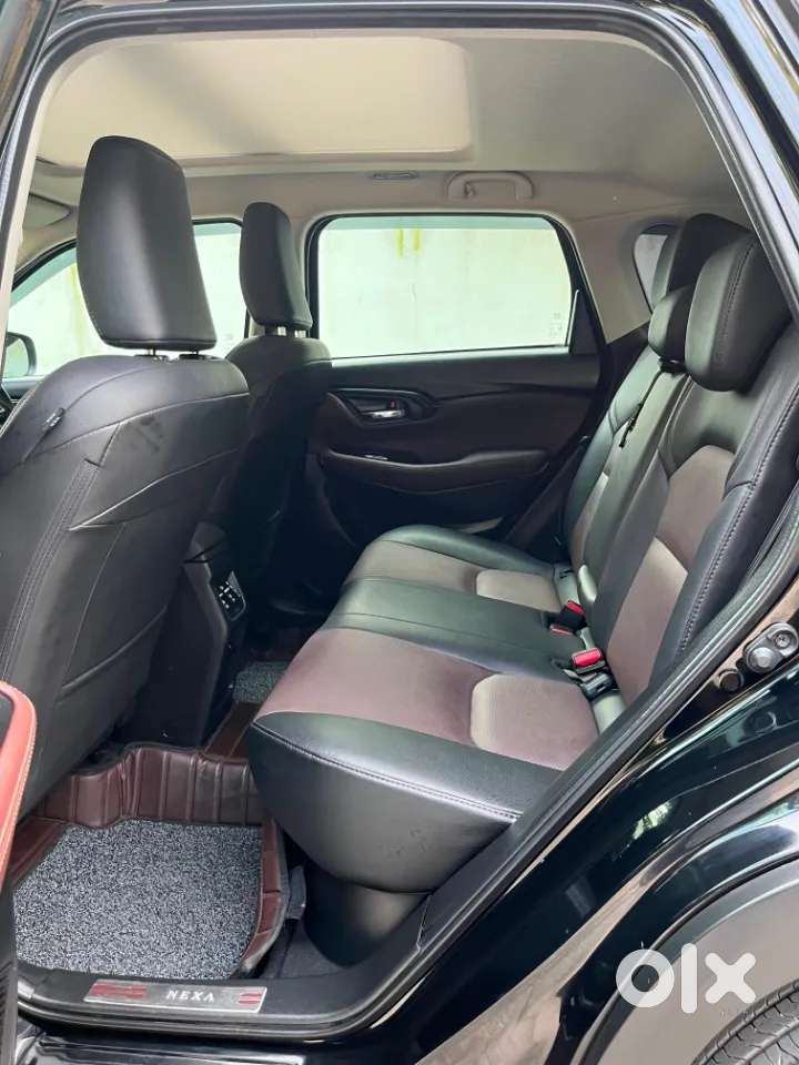 Maruti Suzuki Grand Vitara 1.5 Alpha Smart Hybrid At, 2024, Petrol