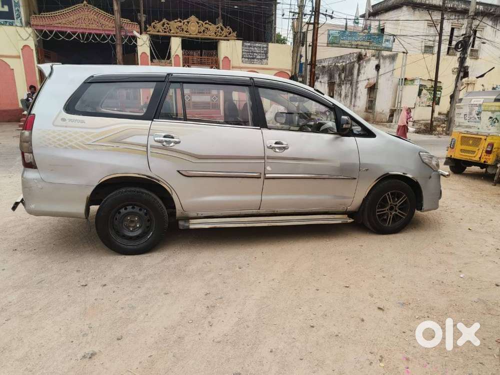 Toyota Innova 2.5 G 2013