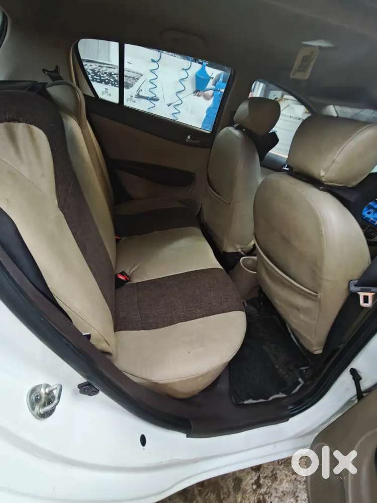 Hyundai I20 Magna 2011 Car