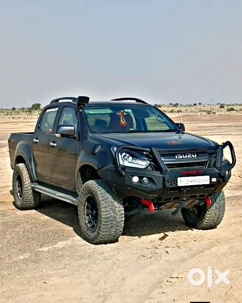 Isuzu V-cross 2024 Diesel 6300 Km Driven