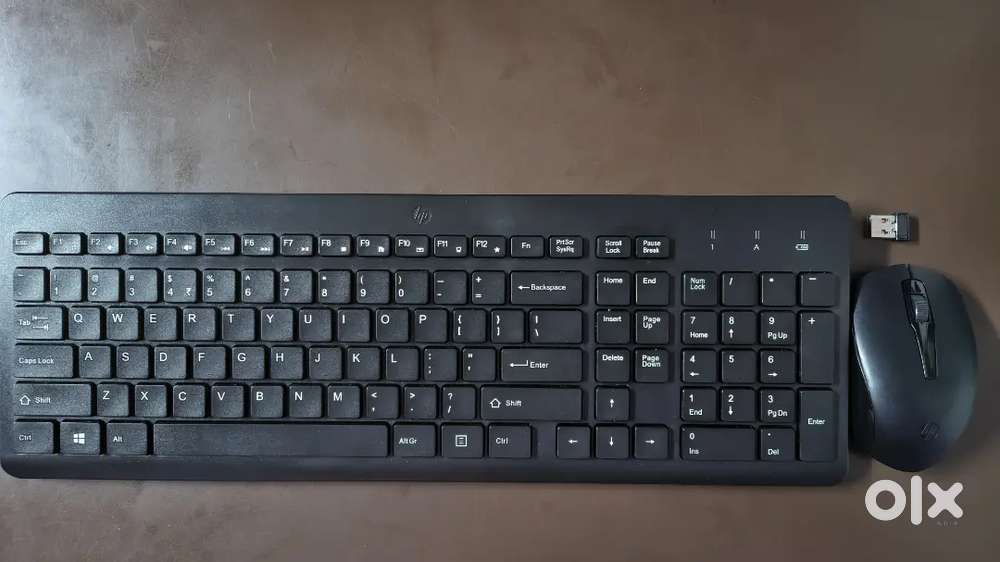 HP 330 Wireless keyboard and mouse combo.
