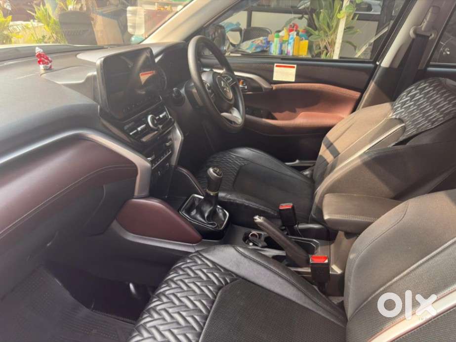 Maruti Suzuki Grand Vitara 1.5 Zeta Cng, 2023, Cng & Hybrids