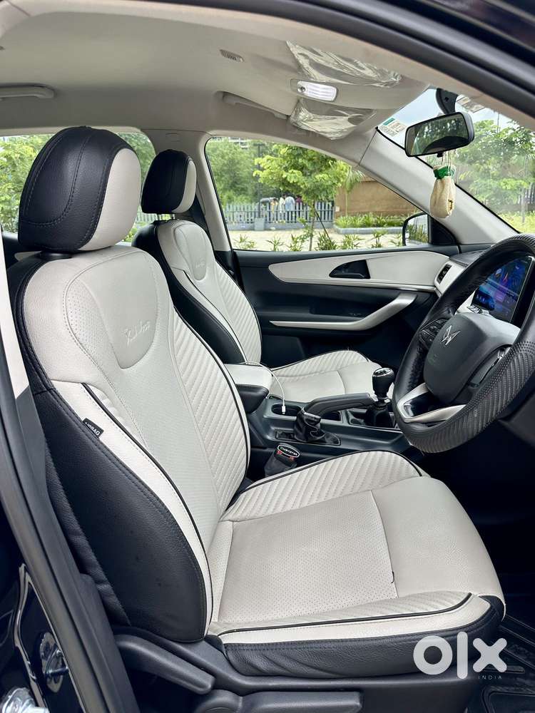 Mahindra Xuv700 2.2 Ax 3 Diesel Mt 7 Str, 2024, Diesel