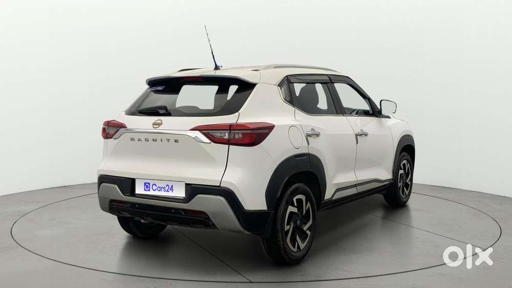 Nissan Magnite 1.0 Xv Premium, 2021, Petrol