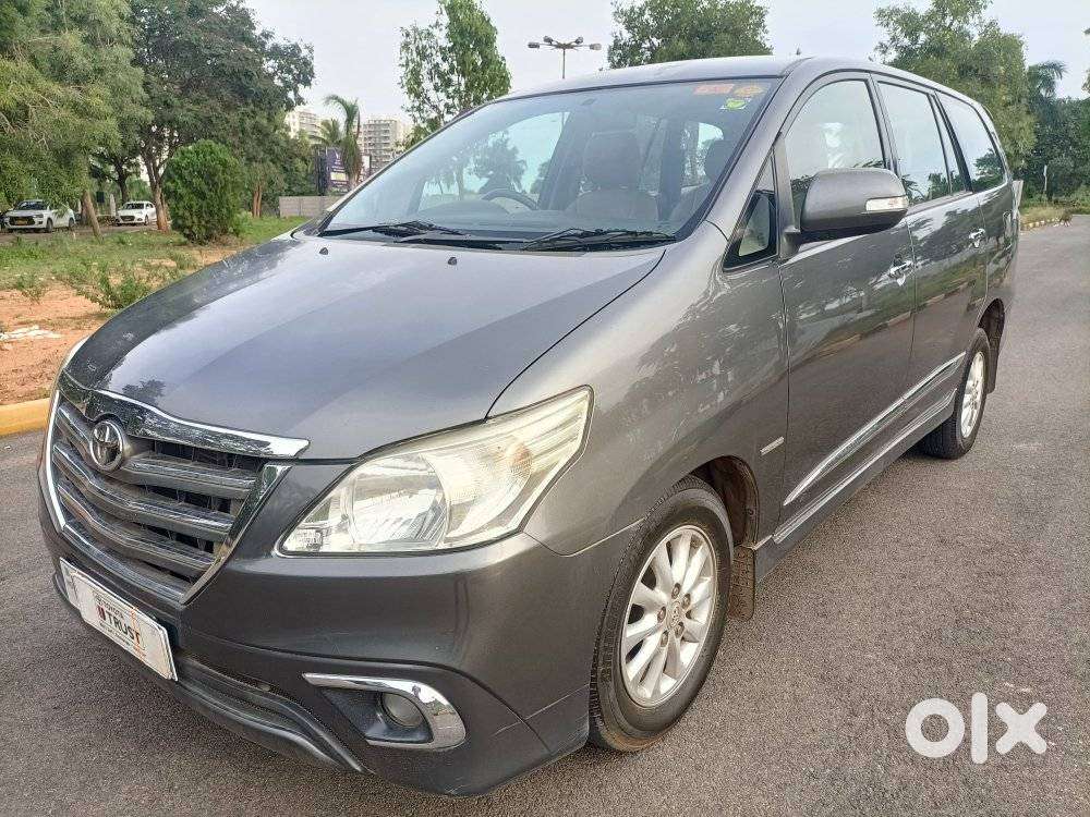 Toyota Innova 2.5 V 7 Str, 2013, Diesel