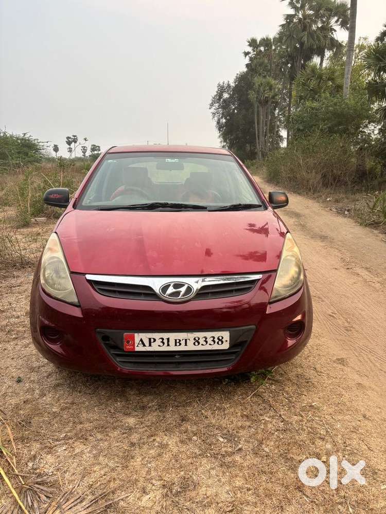 Hyundai I20 2012 Petrol 18 Km Driven