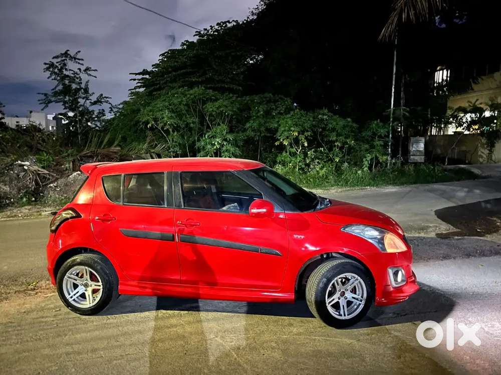 Maruti Suzuki Swift Vxi Petrol