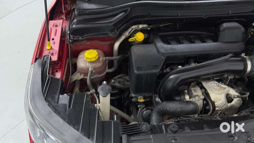 Mahindra Xuv300 W8 Option Diesel, 2022, Diesel