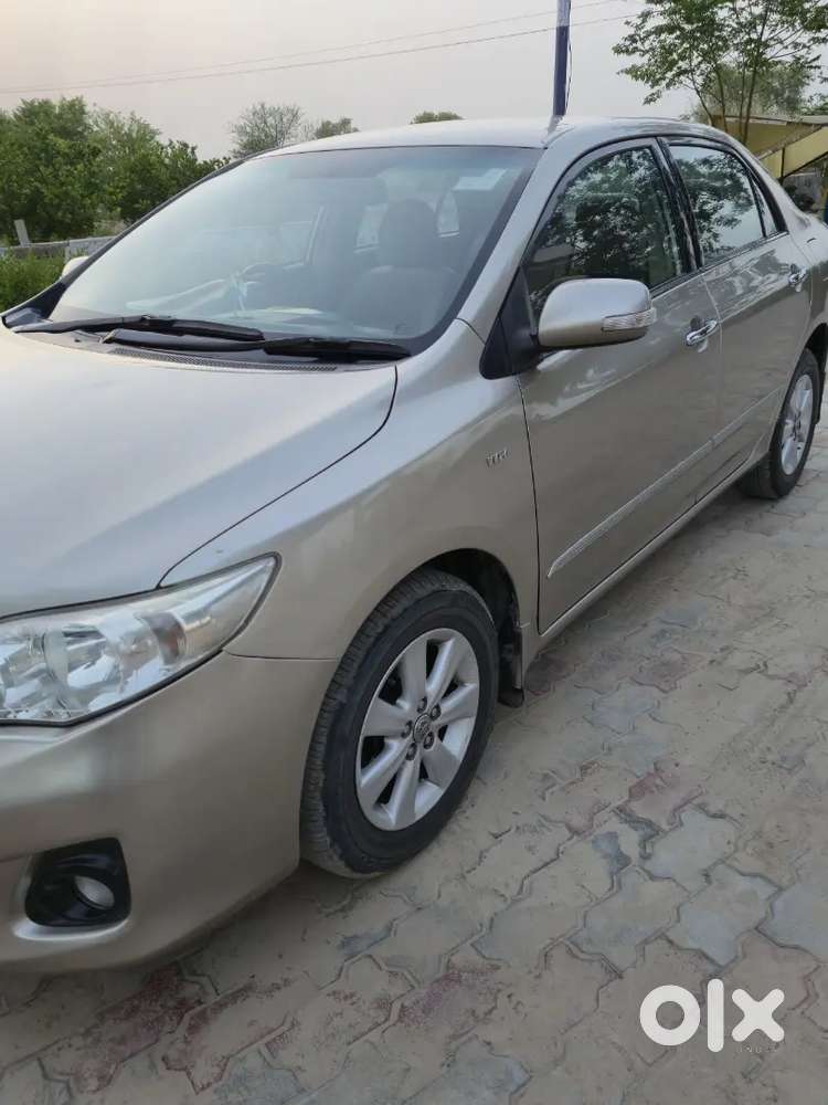 Toyota Corolla Altis 2012