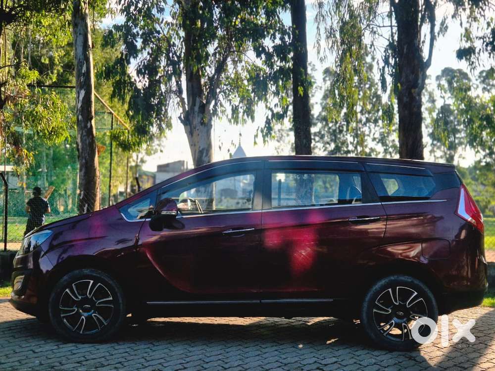 Mahindra Marazzo, 2020, Diesel