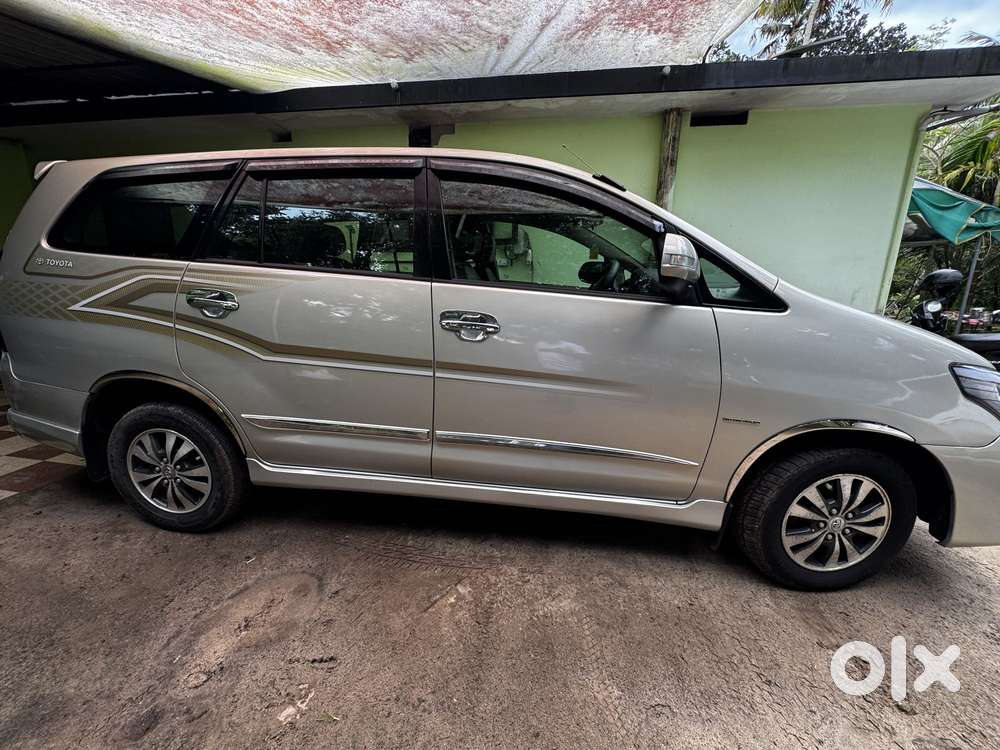 Toyota Innova 2.5 Z Diesel 7 Seater, 2015, Diesel