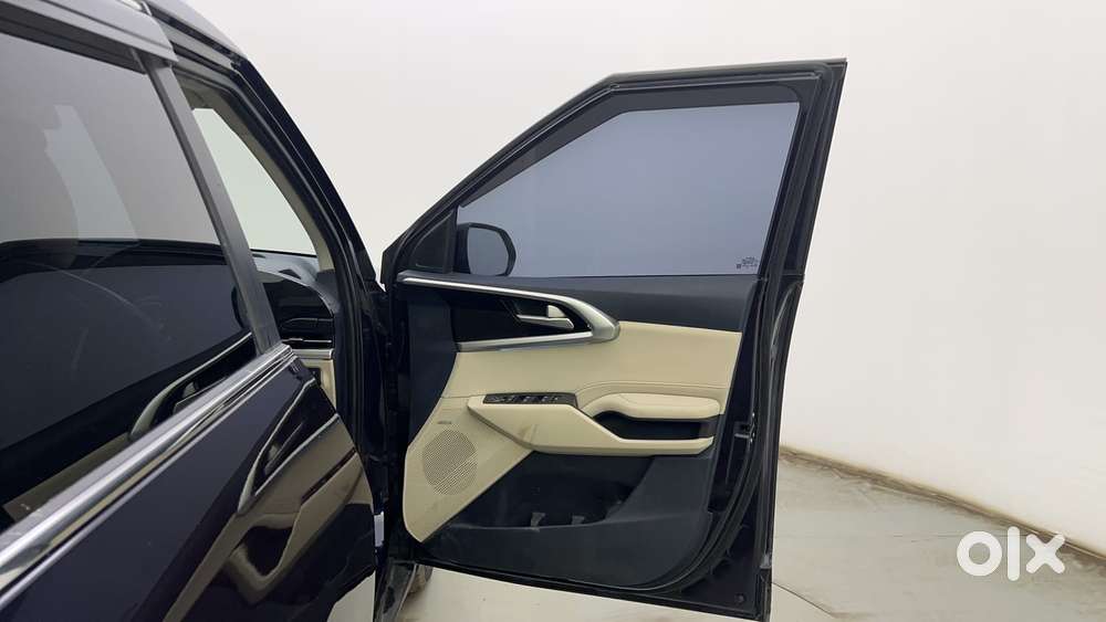 Kia Carens 1.5 Luxury Plus Turbo 7 Str, 2023, Petrol