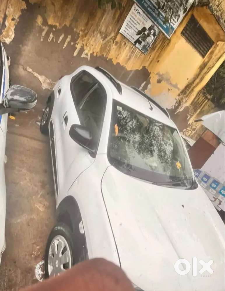 2nd Owner Renault Kwid 2017 Manual Petrol