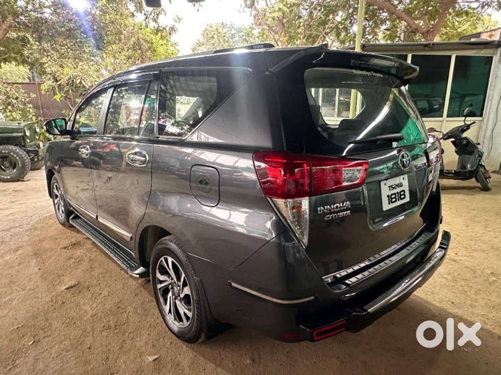 Toyota Innova Crysta [2020-ongoing] 2.4 Gx At 7 Str, 2021, Diesel