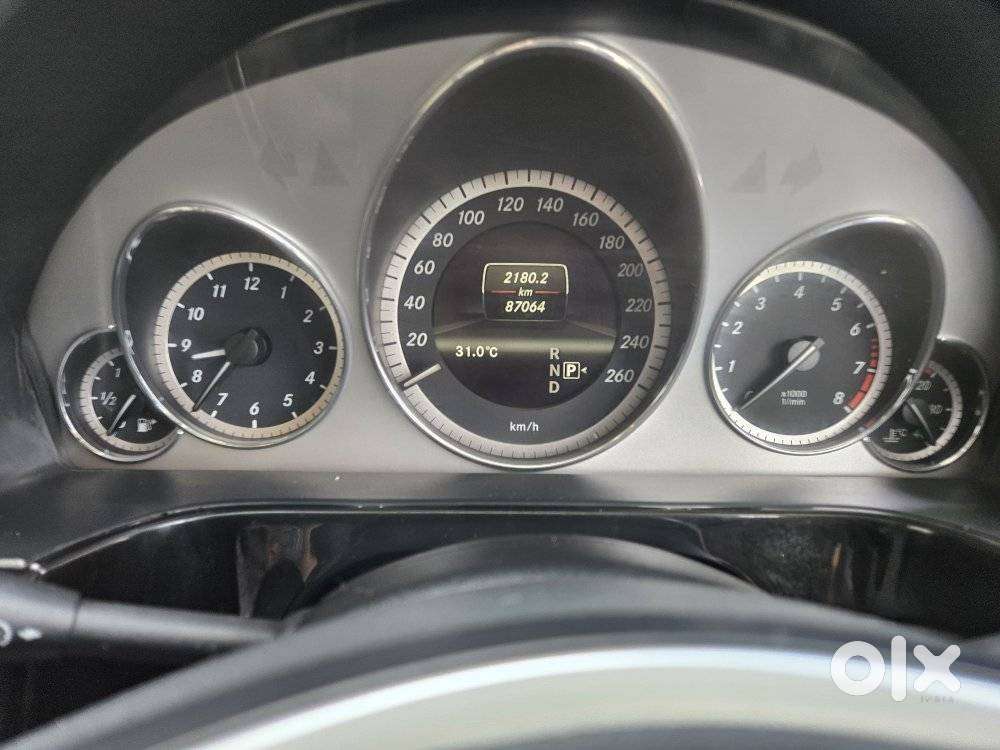 Mercedes-benz E-class E 200 Cgi Avantgarde, 2013, Petrol